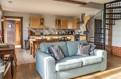 Cratfield Casa | This house is a 3 bedroom(s), 2 bathrooms, located in Halesworth, .