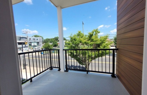 Asbury Park Casa | This house is a 3 bedroom(s), 2.5 bathrooms, located in Asbury Park, NJ.