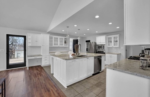 Chamblee Casa | This house is a 3 bedroom(s), 2 bathrooms, located in Chamblee, GA.