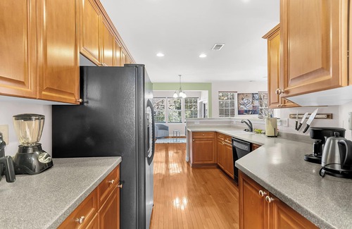 Ladson Casa | This house is a 3 bedroom(s), 2 bathrooms, located in Ladson, SC.