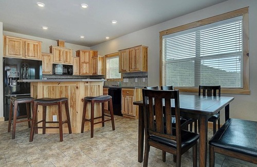 Salida Casa | This house is a 3 bedroom(s), 2.5 bathrooms, located in Salida, CO.