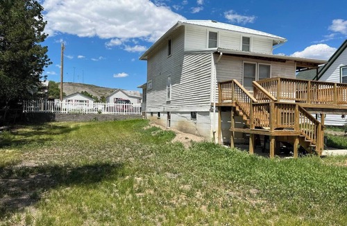 Fort Pierre Casa | This house is a 4 bedroom(s), 3 bathrooms, located in Fort Pierre, SD.