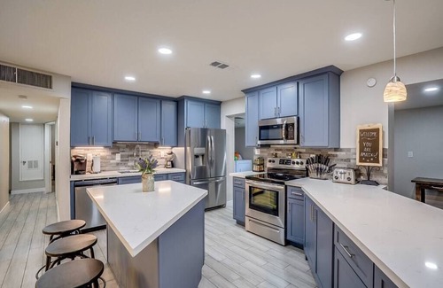 New Papago Parkway Casa | This house is a 4 bedroom(s), 3 bathrooms, located in Scottsdale, AZ.