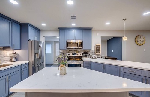 New Papago Parkway Casa | This house is a 4 bedroom(s), 3 bathrooms, located in Scottsdale, AZ.