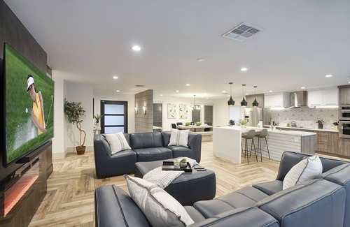 Covey Casa | This house is a 4 bedroom(s), 2.5 bathrooms, located in Scottsdale, AZ.
