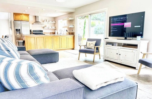Encinitas Casa | This house is a 4 bedroom(s), 3 bathrooms, located in Encinitas, CA.