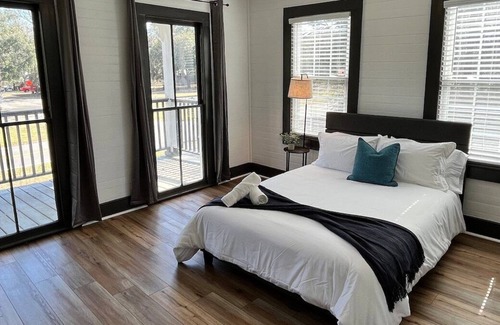 Rincon Casa | This house is a 4 bedroom(s), 2.5 bathrooms, located in Rincon, GA.