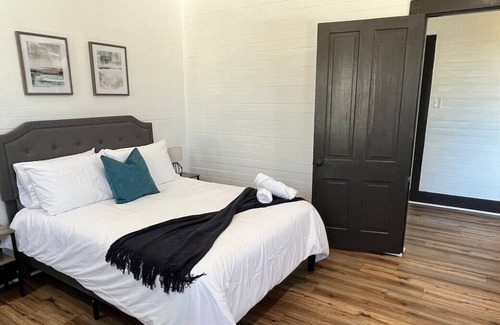 Rincon Casa | This house is a 4 bedroom(s), 2.5 bathrooms, located in Rincon, GA.