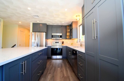 Eastward Look Casa | This house is a 5 bedroom(s), 2 bathrooms, located in Narragansett, RI.