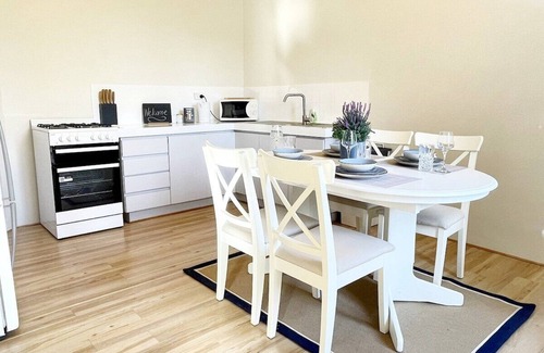 South Fremantle Casa | This house is a 1 bedroom(s), 1 bathrooms, located in South Fremantle, WA.