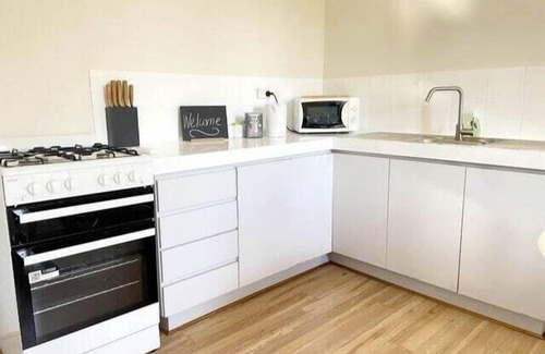 South Fremantle Casa | This house is a 1 bedroom(s), 1 bathrooms, located in South Fremantle, WA.