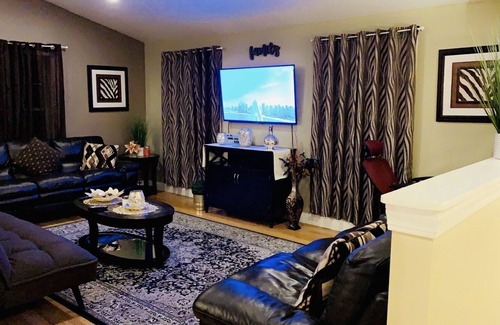 Westbrook Casa | This is a comfortable single house with great private backyard & outside camera