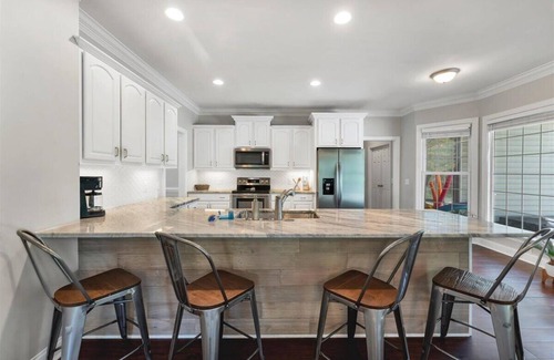 Southern Pines Casa | This is it! | Pool | Golf | Convenient to Town
