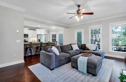 Southern Pines Casa | This is it! | Pool | Golf | Convenient to Town