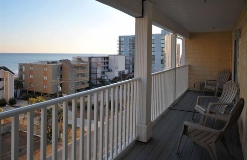 Crescent Beach Villa | ¡Eso es todo! Amplia villa de lujo de 8 habitaciones, piscina, internet