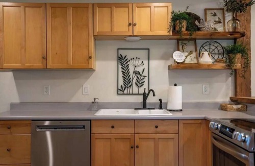 Libby Casa | This is Montana! Panoramic Mountain Views on the banks of the Kootenai River.