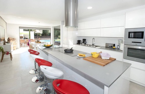 Crestatx Villa | Esta es la casa de lujo para 8 personas que estás buscando *piscina climatizada*