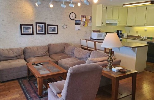 Mammoth Lakes Villa | This is the perfect location for your vacation.