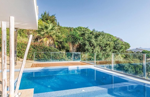 Sant Cebria de Vallalta Casa | Alojamiento de 4 habitaciones en St. Cebrià de Vallalta
