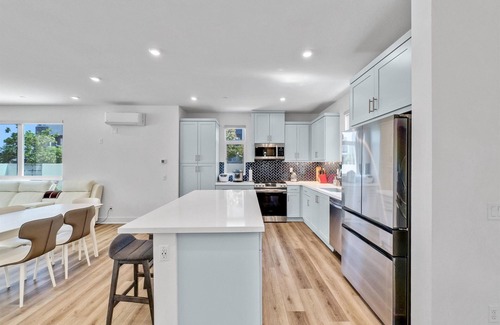 Irvine Casa | this newly built, fully furnished tri-level home awaits your arrival.