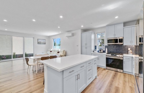 Irvine Casa | this newly built, fully furnished tri-level home awaits your arrival.