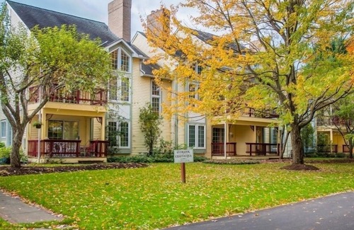 Chautauqua Condominio | This newly built, modern, 2 bedroom, 1 bathroom rental condo is located on the south end of Chautauqua Institution