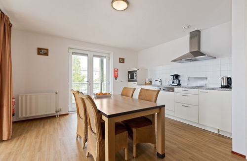 Municipality of Hellevoetsluis Apartamento | This nice 4-pers. corner-apartment on the 1st floor with unique harbor view near the beach.