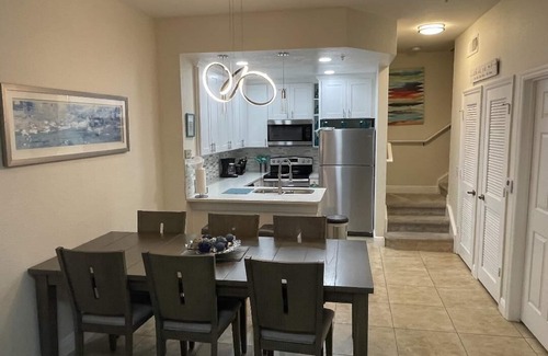 Venetian Bay Villages Casa | This one has it ALL! 2 bed/2 bath townhouse