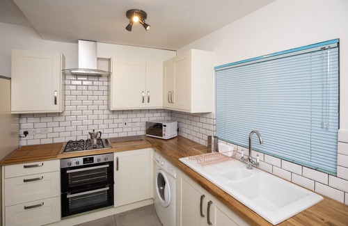 Sneinton Casa | This Pristine&Spacious 5bed secure home awaits you