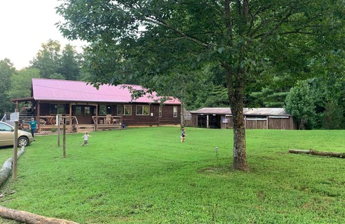 Unaka Cabina | THIS PROPERTY IS NOT FOR RENT BUT COULD NOT GET IT OFF VRBO