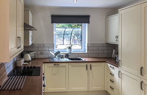 Whitchurch Cabaña | 3 bedroom accommodation in Whitchurch