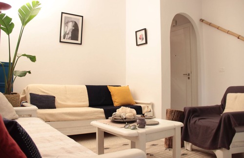Sidi Bou Said Apartamento | This space offers a perfect blend of traditional Tunisian charm and comfort.