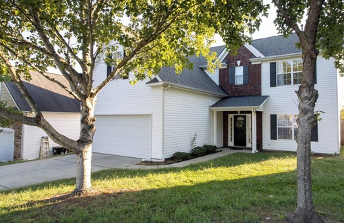 Concord Casa | This Spacious 4-bedroom pet friendly house with WiFi and AC in charming Concord.