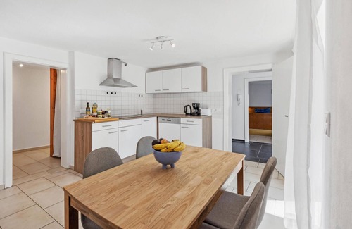 Degerndorf Apartamento | This spacious and bright vacation apartment welcomes you near the Starnberg Lake.