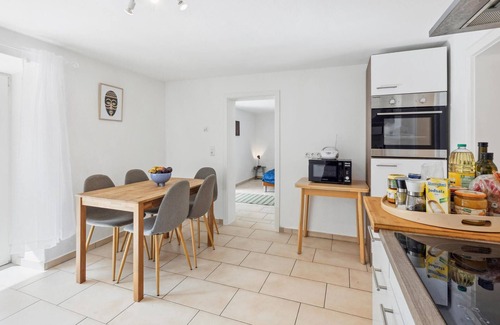 Degerndorf Apartamento | This spacious and bright vacation apartment welcomes you near the Starnberg Lake.