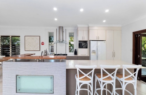 Clifton Beach Casa | This stunning home is located in Palm Cove. Short 5min walk to the beach.