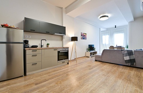 Kallithea Apartamento | Thisean Modern Suites by Athens Stay