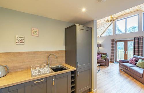 East Lewiston Casa | Thistle Lodge 20 with Hot Tub