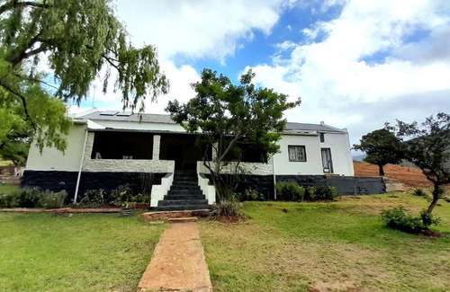 Uniondale Casa | Thomas Bains Cottage, rustic farmhouse views in Die Vlug