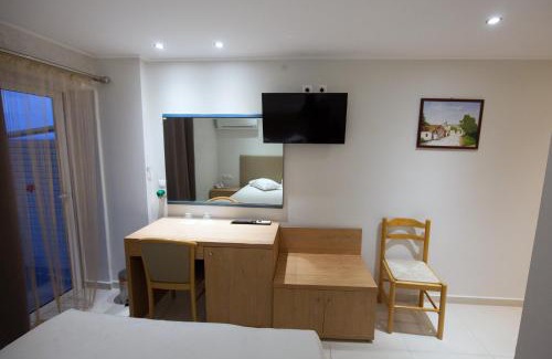Nea Makri Hotel | Thomas Beach Hotel