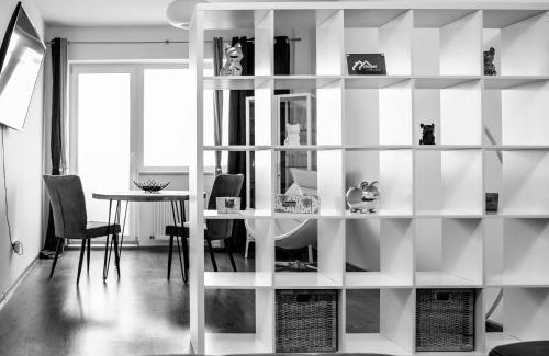 Cluj-Napoca Apartamento | Thome White Flat