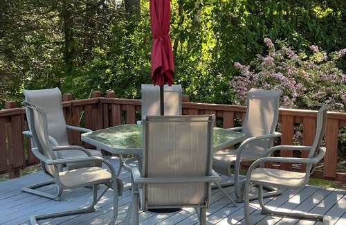 Palmer Casa | Thompson Lake Cape Cod, direct lake front with private lake dock.