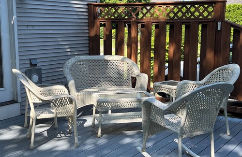 Palmer Casa | Thompson Lake Cape Cod, direct lake front with private lake dock.