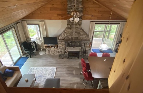 West Poland Casa | Thompson Lake Home at waters edge