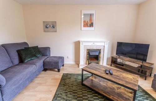 Swindon Apartamento | Thorley Apartment in North Swindon, Sleeps 4 in 2 bedrooms, Long Stay Disc, Parking