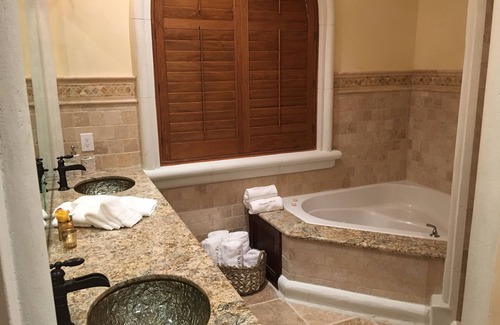 Clear Lake Cama Y Desayuno | Thorn Hill Vineyard Villas