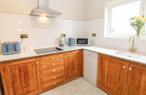 North Bitchburn Cabaña | THORNFIELD, pet friendly, character holiday cottage in Evenwood