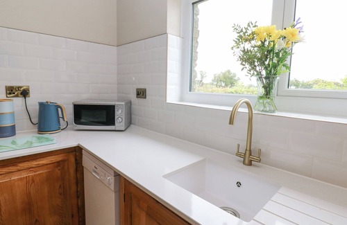 North Bitchburn Cabaña | THORNFIELD, pet friendly, character holiday cottage in Evenwood
