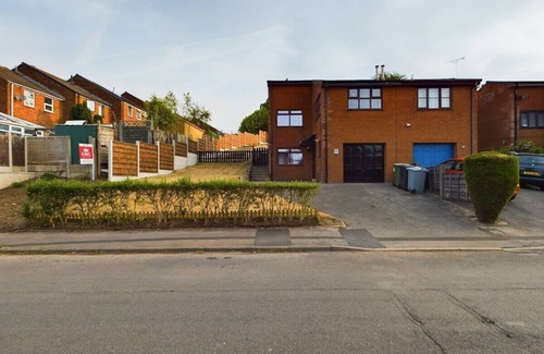 Macclesfield Casa | Thornton Lodge by Our Home Short Stays