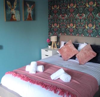 Runnymede Apartamento | Thorpe Park Studio - Detached Stay & Free Gated Parking